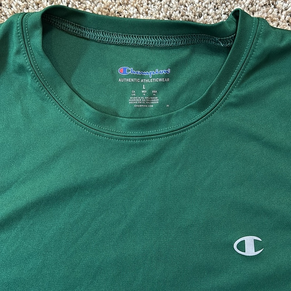 NWOT Men’s Champion T Shirt Large Green​​ - Picture 2 of 3